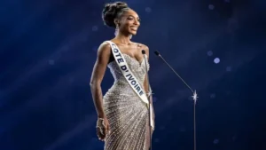 تخلي ملكة جمال الكون لأفريقيا عن اللقب يكشف ضغوط المنافسات وتأثيرها على حياة المتسابقات